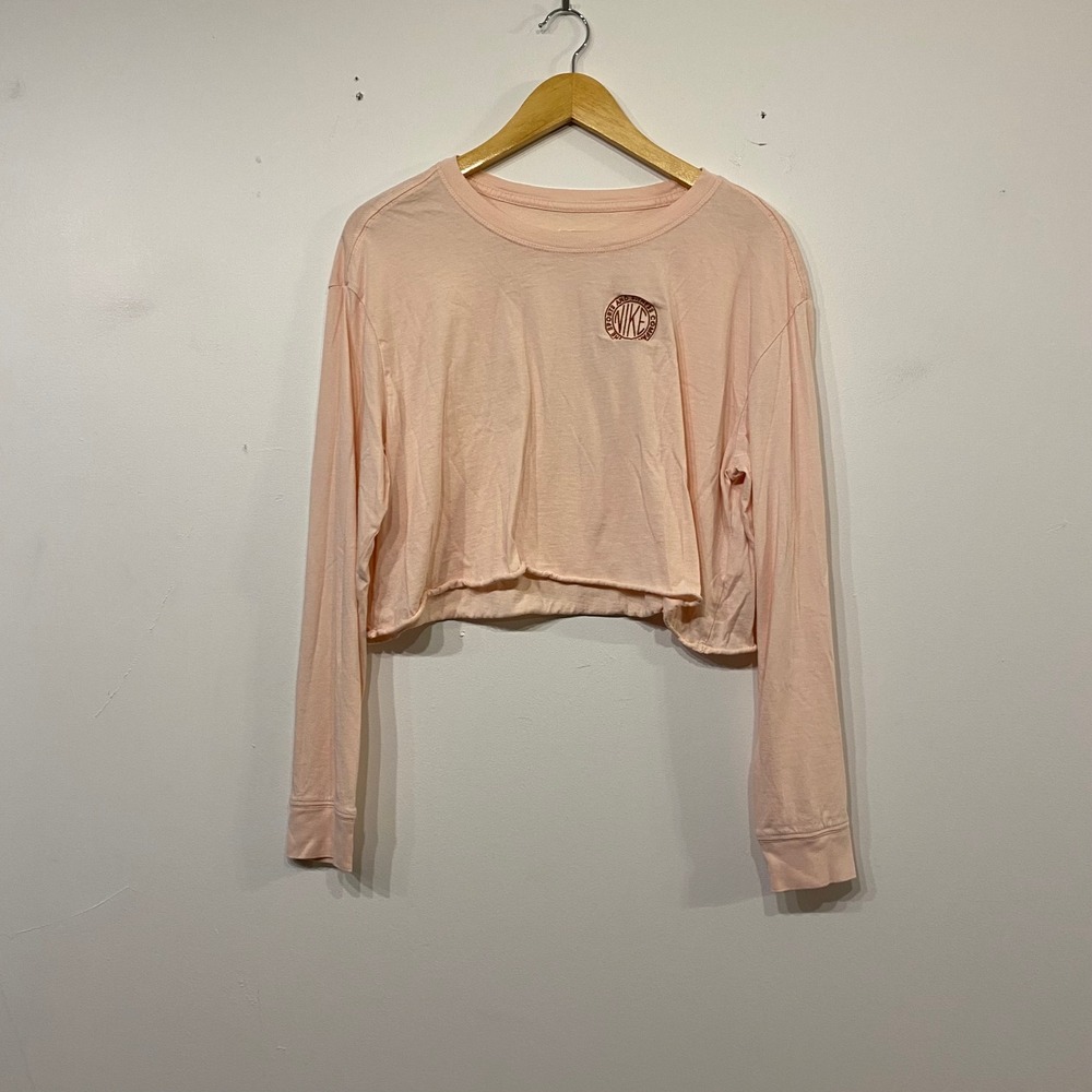 Nike Women Peach Pink Long Sleeve Cropped Graphic Tee Shirt Medium